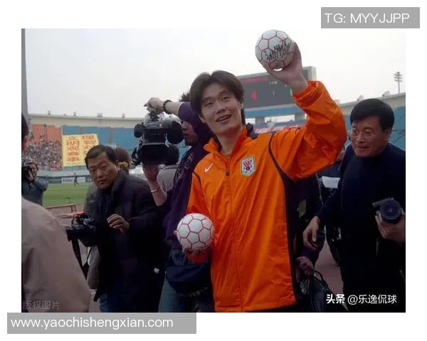 中场指挥官的魅力与智慧足球明星们的战术艺术与团队精神 中场指挥官的魅力与智慧足球明星们的战术艺术与团队精神